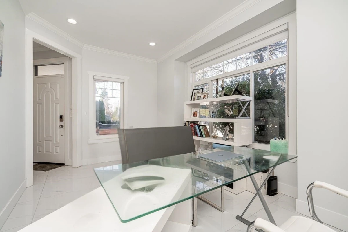 Dining Area Photo of 19914 73a Avenue, Langley, BC