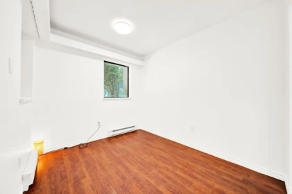 Primary Bedroom Photo of 2 365 Ginger Drive, New Westminster, BC