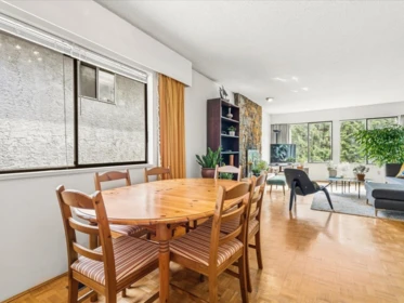 Kitchen Island Photo of 7611 Oak Street, Vancouver, BC