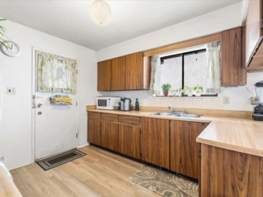 Primary Bedroom Photo of 7611 Oak Street, Vancouver, BC