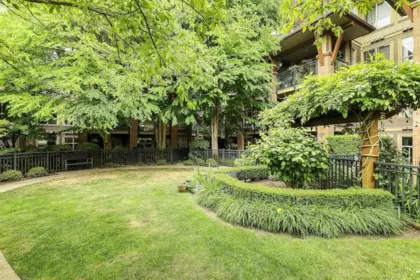 Outdoor Patio Photo of 301 1633 Mackay Avenue, North Vancouver, BC