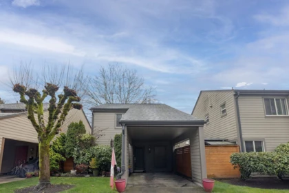 Front Yard Photo of 20 6871 Francis Road, Richmond, BC