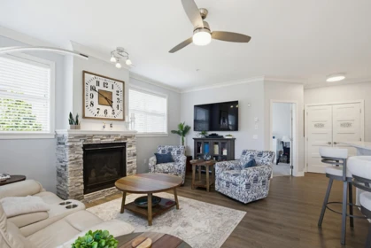 Basement Recreation Room Photo of 207 45630 Spadina Avenue, Chilliwack, BC