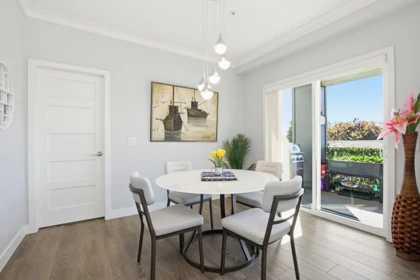 Hallway Photo of 207 45630 Spadina Avenue, Chilliwack, BC
