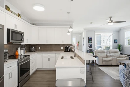 Pantry Photo of 207 45630 Spadina Avenue, Chilliwack, BC
