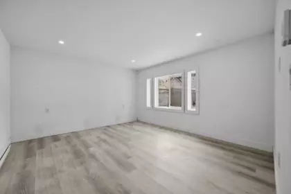 Walk-In Closet Photo of 9335 152a Street, Surrey, BC