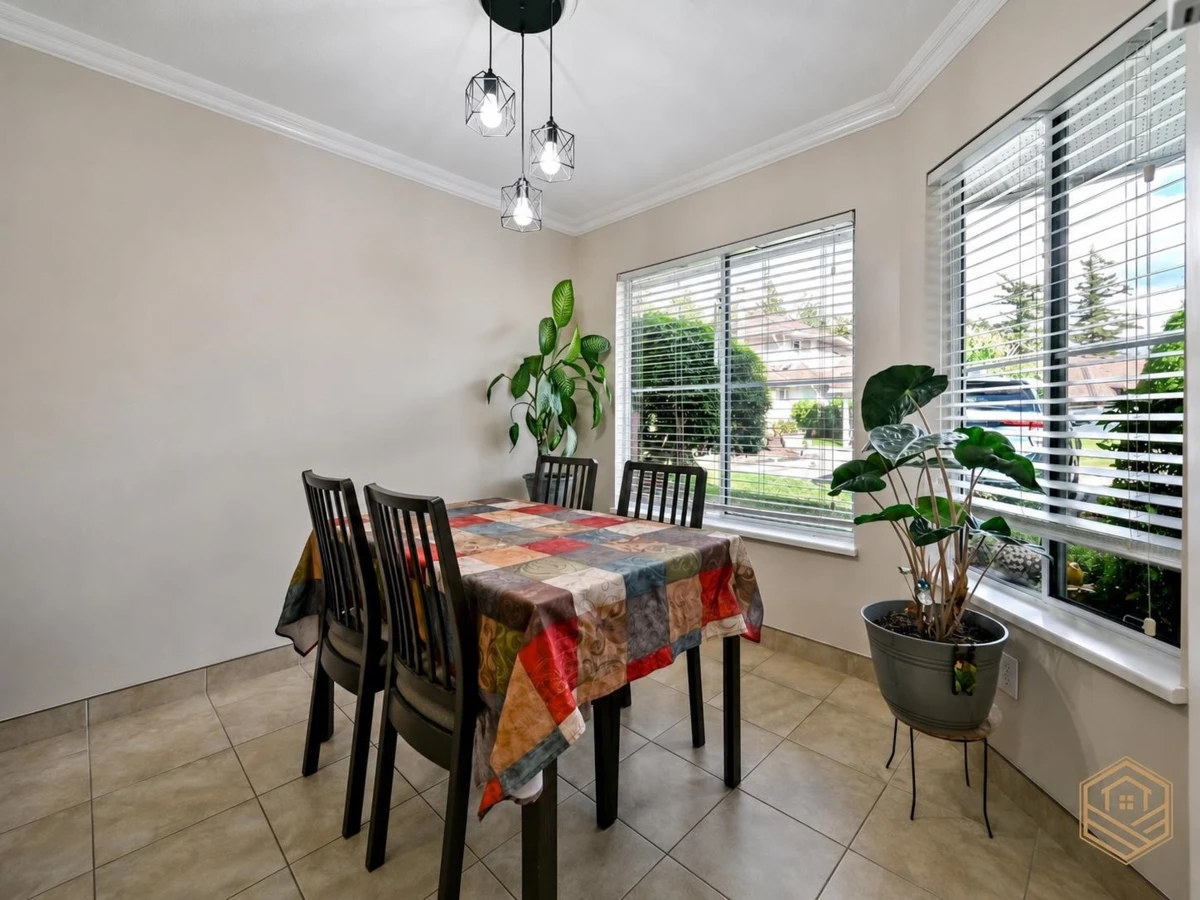 Dining Area Photo of 22 1973 Winfield Drive, Abbotsford, BC