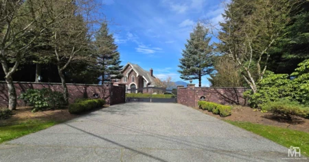 8504 Huckleberry Place, Chilliwack, BC, Chilliwack — Single Family Residence for sale