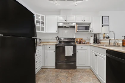 Breakfast Nook Photo of 309 15342 20 Avenue, Surrey, BC