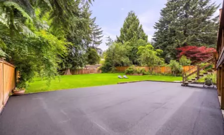 Hot Tub / Spa Photo of 1561 Merlynn Crescent, North Vancouver, BC