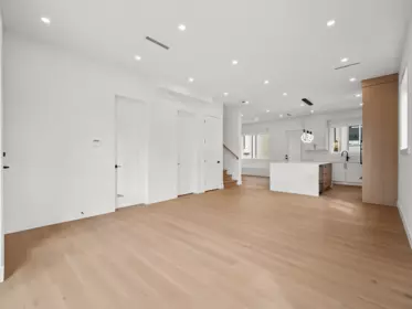1 6885 Aubrey Street, Burnaby, BC, Burnaby — Single Family Residence for sale