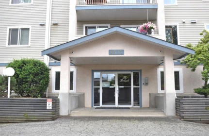 402 8537 Young Road, Chilliwack, BC, Chilliwack — Apartment/Condo for sale