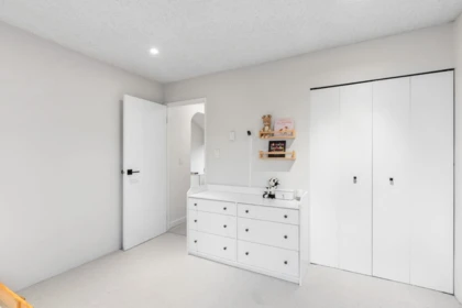 Bedroom 3 Photo of 408 1363 Clyde Avenue, West Vancouver, BC
