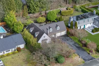 Street View Photo of 539 Newcroft Place, West Vancouver, BC