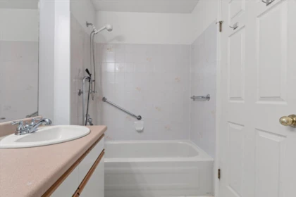 Laundry Room Photo of 413 9186 Edward Street, Chilliwack, BC