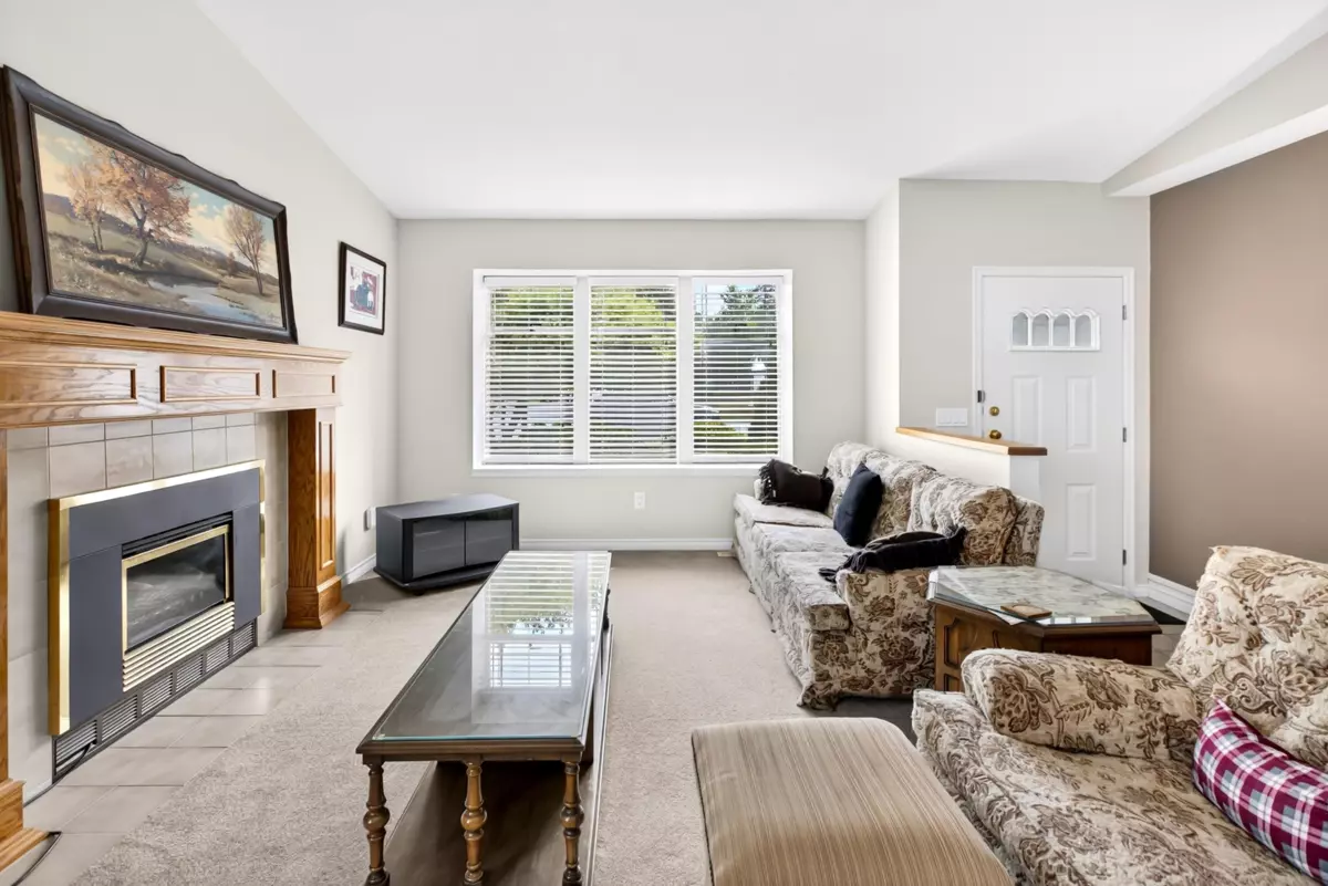 Family Room Photo of 11957 237a Street, Maple Ridge, BC