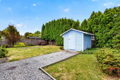 Front Yard Photo of 11957 237a Street, Maple Ridge, BC