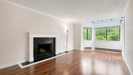 314 9584 Manchester Drive, Burnaby, BC, Burnaby — Apartment/Condo for sale