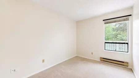 Walk-In Closet Photo of 314 9584 Manchester Drive, Burnaby, BC