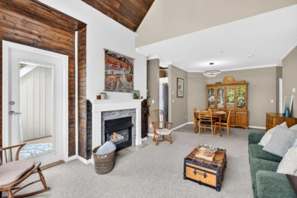 Kitchen Island Photo of 403 19091 Mcmyn Road, Pitt Meadows, BC