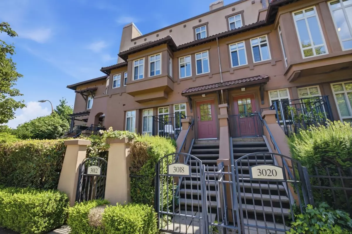 Family Room Photo of 3018 W 4th Avenue, Vancouver, BC