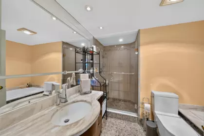 Powder Room Photo of 802 5425 Yew Street, Vancouver, BC