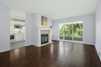 205 5568 201a Street, Langley, BC, Langley — Apartment/Condo for sale