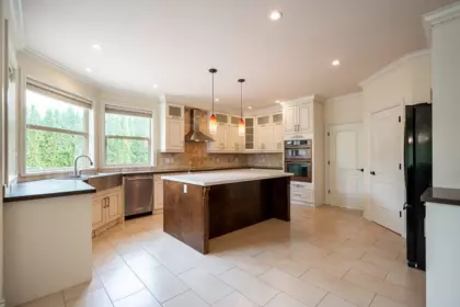 Kitchen Island Photo of 9153 Trattle Street, Langley, BC