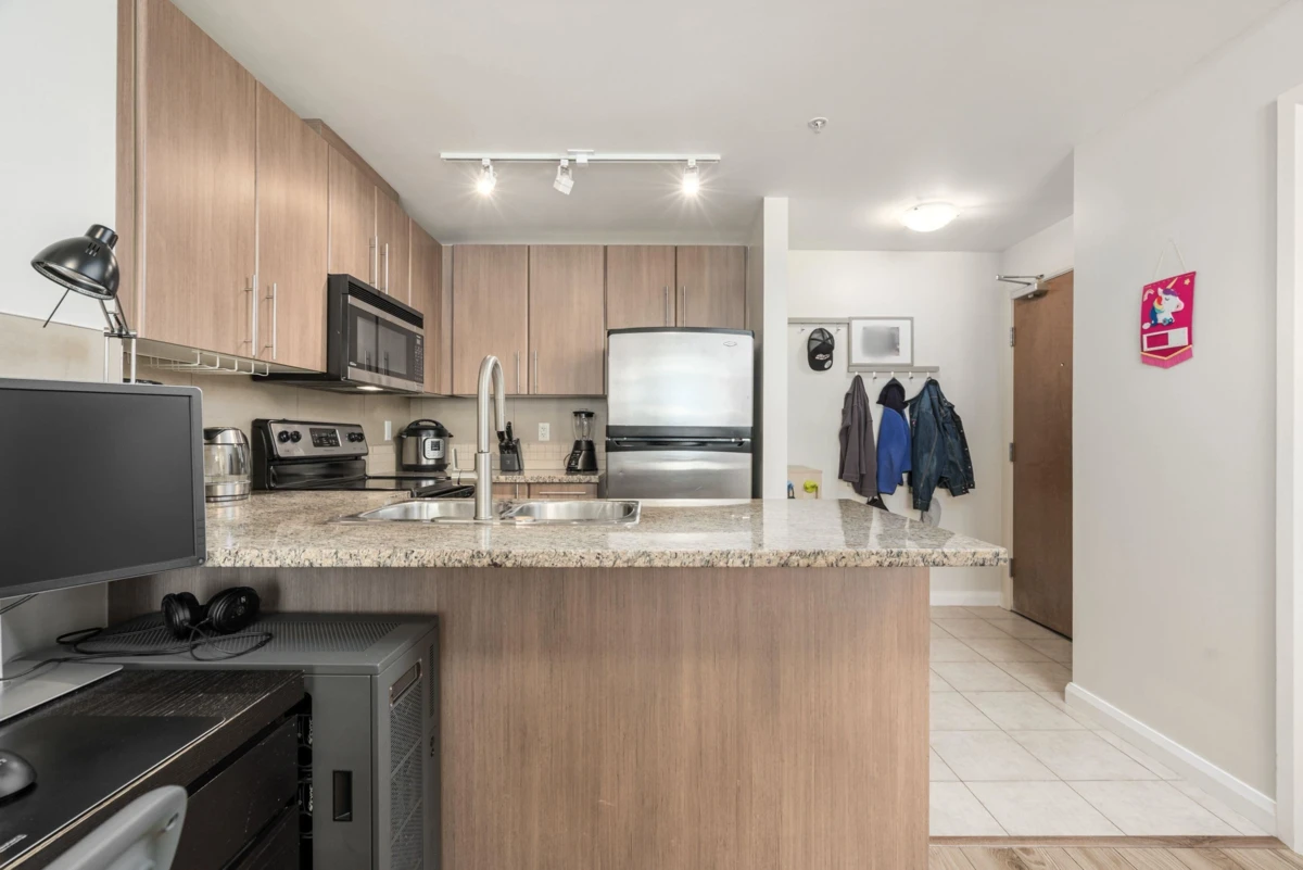 Living Room Photo of 3105 892 Carnarvon Street, New Westminster, BC