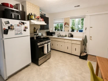 Pantry Photo of 1237 E Broadway, Vancouver, BC