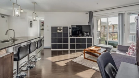 Kitchen Photo of 322 12339 Steveston Highway, Richmond, BC