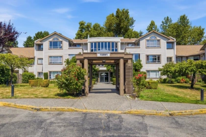 219 15991 Thrift Avenue, White Rock, BC, White Rock — Apartment/Condo for sale