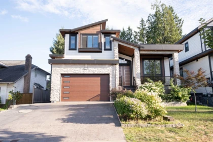 Garden / Landscaping Photo of 15640 93a Avenue, Surrey, BC
