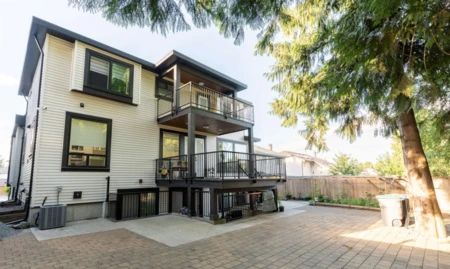 Outdoor Deck Photo of 15640 93a Avenue, Surrey, BC