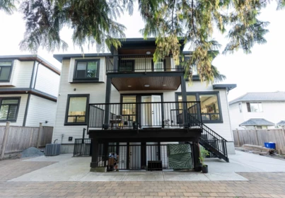Outdoor Patio Photo of 15640 93a Avenue, Surrey, BC