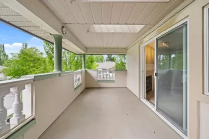 Office / Den Photo of 235 13888 70 Avenue, Surrey, BC