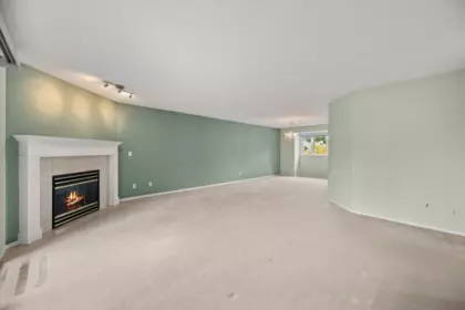 Primary Bathroom Photo of 235 13888 70 Avenue, Surrey, BC