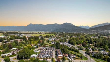 7143 Elwood Drive, Chilliwack, BC, Chilliwack — Single Family Residence for sale