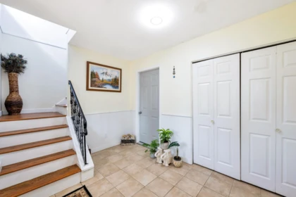 Basement Recreation Room Photo of 11789 85a Avenue, Delta, BC