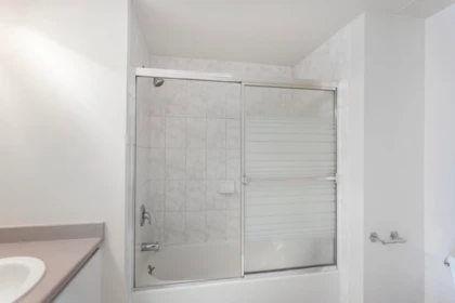 Basement Recreation Room Photo of 706 9633 Manchester Drive, Burnaby, BC