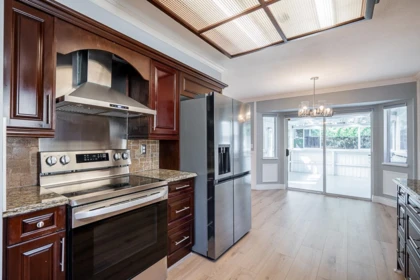 19065 60 Avenue, Surrey, BC, Surrey — Single Family Residence for sale