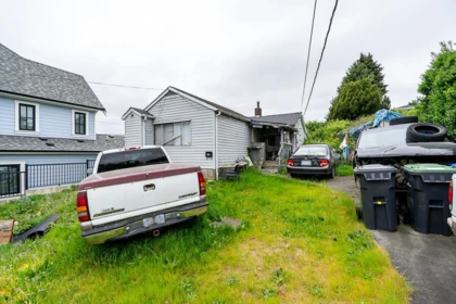 2235 Edinburgh Street, New Westminster, BC, New Westminster — Single Family Residence for sale