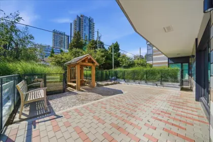 Laundry Room Photo of 303 477 W 59th Avenue, Vancouver, BC