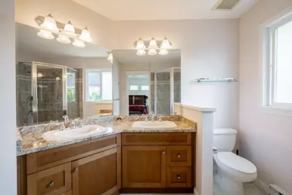 Basement Recreation Room Photo of 14722 59 Avenue, Surrey, BC
