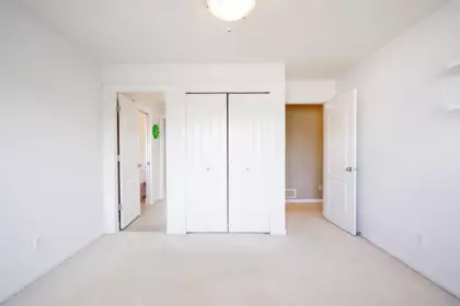Hallway Photo of 14722 59 Avenue, Surrey, BC