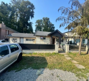 13317 84 Avenue, Surrey, BC, Surrey — Single Family Residence for sale