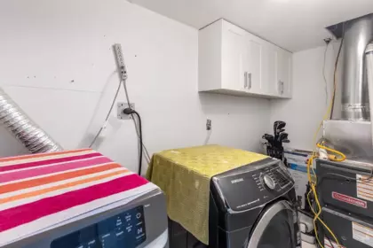 Guest Bathroom Photo of 13317 84 Avenue, Surrey, BC