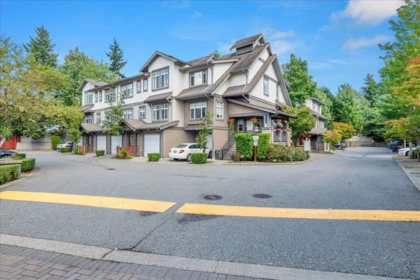 Family Room Photo of 18 16233 83 Avenue, Surrey, BC