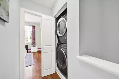 Hallway Photo of 18 16233 83 Avenue, Surrey, BC