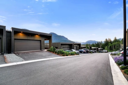 Entry Foyer Photo of 39249 Stellar Drive, Squamish, BC